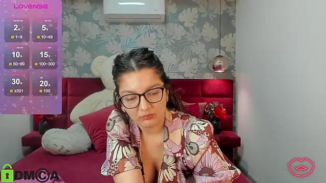 Snapshot of ZarifaBev chatting on January 29, 3:54 am ZarifaBev online show from January 29, 3:54 am