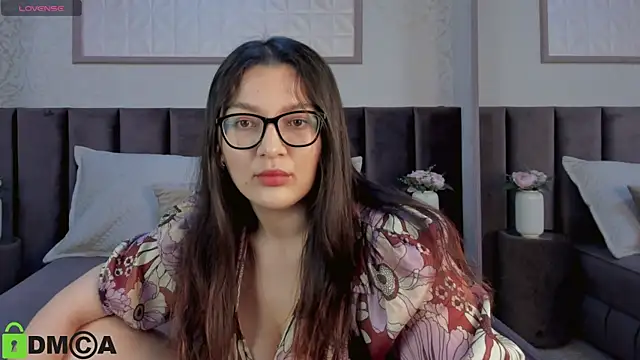 Snapshot of ZarifaBev chatting on February 11, 12:47 pm ZarifaBev online show from February 11, 12:47 pm