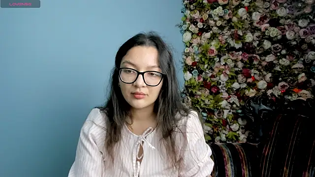 Snapshot of ZarifaBev chatting on September 24, 1:17 pm ZarifaBev online show from September 24, 1:17 pm