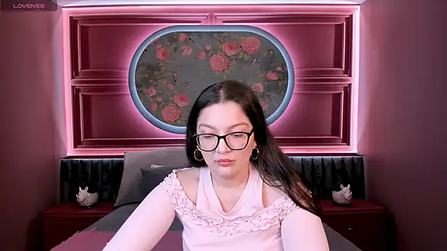 ZarifaBev online show from November 5, 9:51 pm