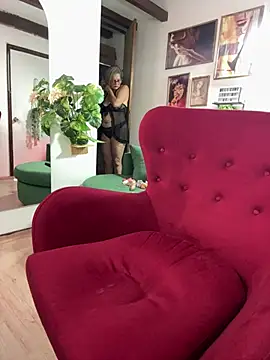 Adeellee  online show from April 8, 4:08 pm