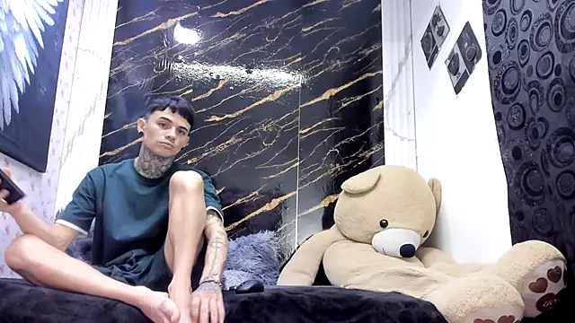 exotic hot couple online show from May 4, 8:22 pm