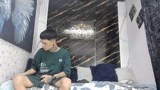 Snapshot of exotic_hot_couple chatting on July 16, 7:55 pm exotic hot couple online show from July 16, 7:55 pm