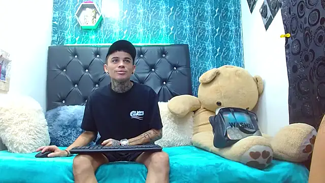 exotic hot couple online show from March 16, 12:12 am