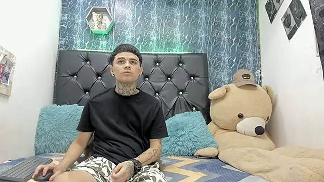 exotic hot couple online show from November 27, 9:59 pm