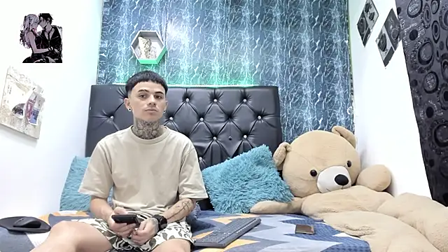 exotic hot couple online show from January 9, 9:44 pm