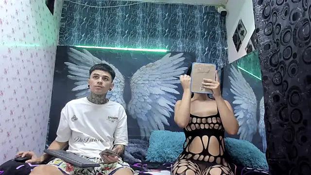 exotic hot couple online show from March 15, 10:50 pm