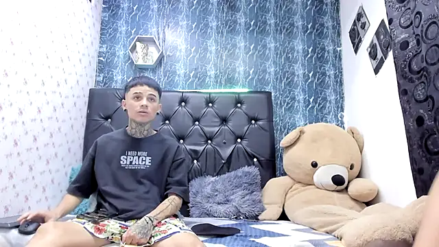 exotic hot couple online show from March 7, 10:59 pm