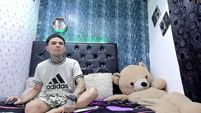 exotic hot couple online show from January 12, 7:31 pm