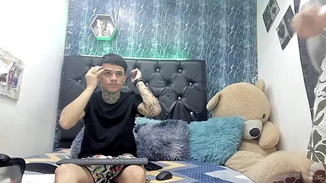 exotic hot couple online show from November 26, 11:38 pm