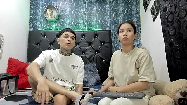 exotic hot couple online show from November 13, 3:21 am