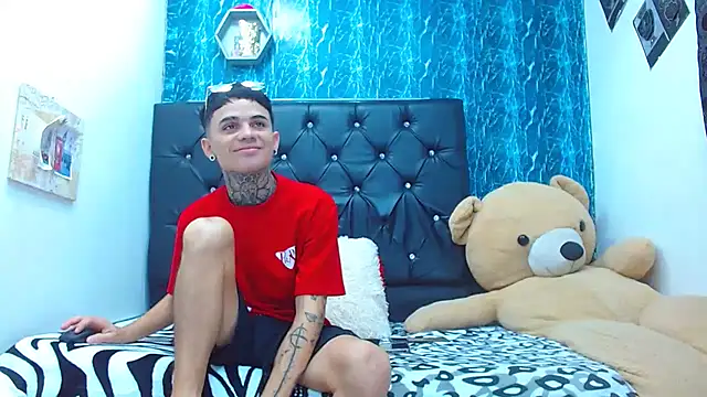 exotic hot couple online show from March 9, 2:50 am