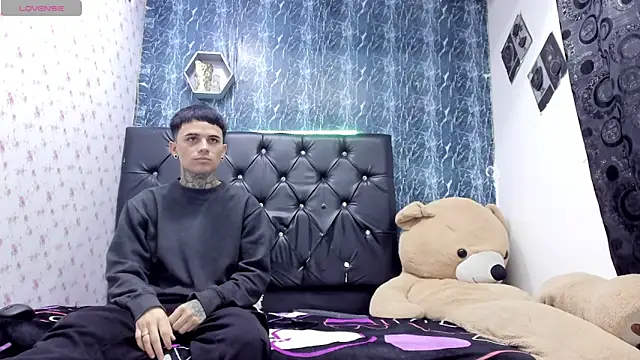 exotic hot couple online show from February 6, 8:38 pm