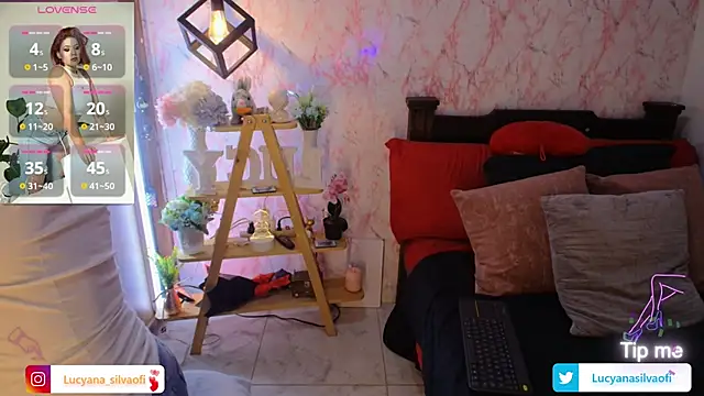 LucyanaSilva online show from September 9, 2:59 pm