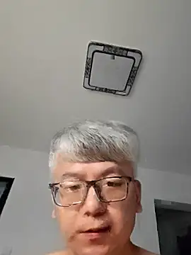 Snapshot of leoUSIR chatting on September 22, 9:43 pm leoUSIR online show from September 22, 9:43 pm