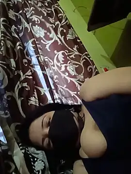 Snapshot of hornycoupleJandS chatting on June 29, 12:49 pm hornycoupleJandS online show from June 29, 12:49 pm