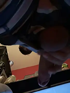 Snapshot of meximaloo1 chatting on February 3, 6:02 am meximaloo1 online show from February 3, 6:02 am