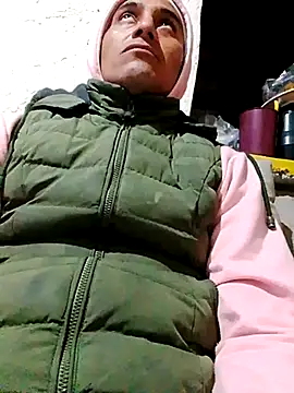 NewBe9D9 online show from February 6, 12:23 pm