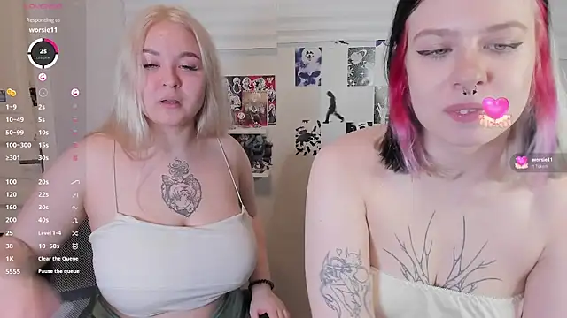 tender kiitty online show from November 14, 1:26 pm