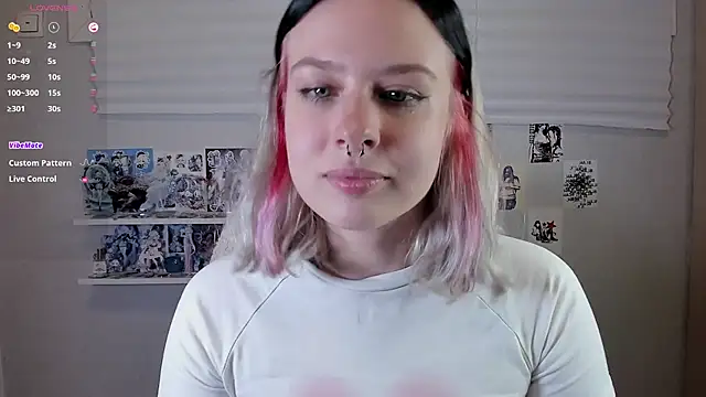 tender kiitty online show from November 12, 3:49 pm