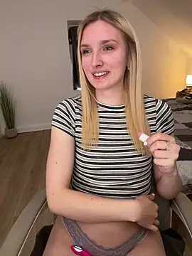 AnnyBelleX online show from April 5, 2:35 pm