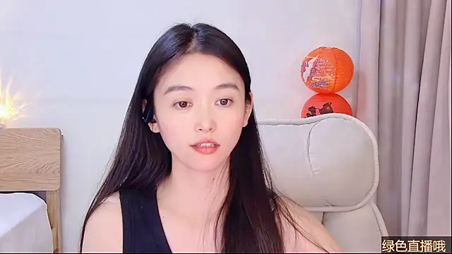 Snapshot of CN-Babycat chatting on February 8, 4:15 pm CN-Babycat online show from February 8, 4:15 pm