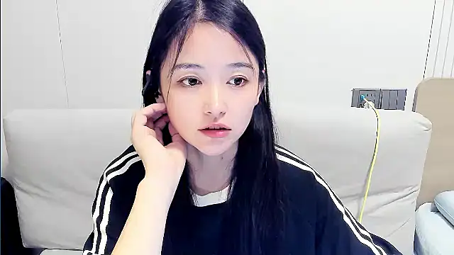 Snapshot of CN-Babycat chatting on October 3, 4:58 am CN-Babycat online show from October 3, 4:58 am