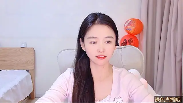 Snapshot of CN-Babycat chatting on February 11, 4:12 am CN-Babycat online show from February 11, 4:12 am