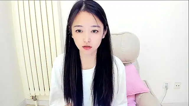 Snapshot of CN-Babycat chatting on October 10, 1:28 am CN-Babycat online show from October 10, 1:28 am