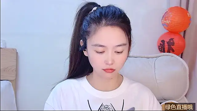 Snapshot of CN-Babycat chatting on February 27, 4:12 am CN-Babycat online show from February 27, 4:12 am