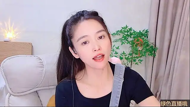 Snapshot of CN-Babycat chatting on February 3, 6:22 am CN-Babycat online show from February 3, 6:22 am