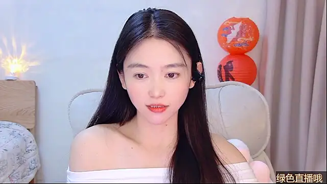 Snapshot of CN-Babycat chatting on February 14, 3:40 am CN-Babycat online show from February 14, 3:40 am