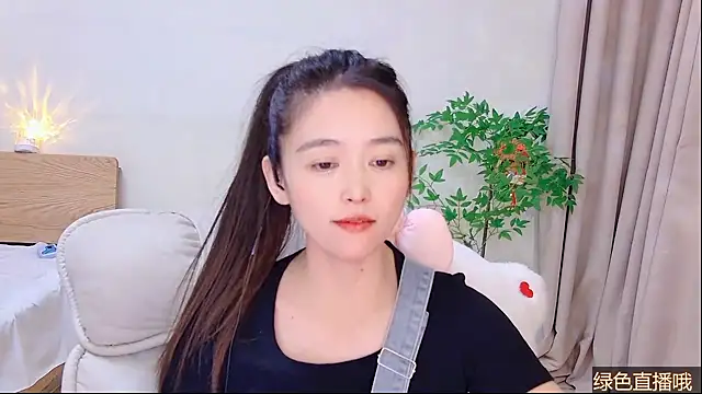 Snapshot of CN-Babycat chatting on February 3, 6:40 am CN-Babycat online show from February 3, 6:40 am