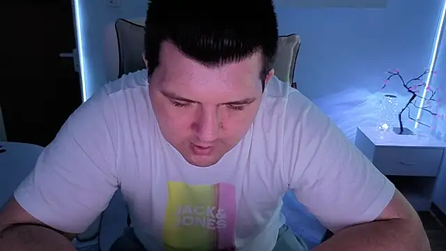 Snapshot of JasonJacks chatting on July 16, 3:58 am JasonJacks online show from July 16, 3:58 am