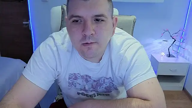 Snapshot of JasonJacks chatting on June 13, 3:04 am JasonJacks online show from June 13, 3:04 am