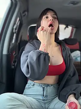 JulliaVegas online show from November 17, 2:15 am