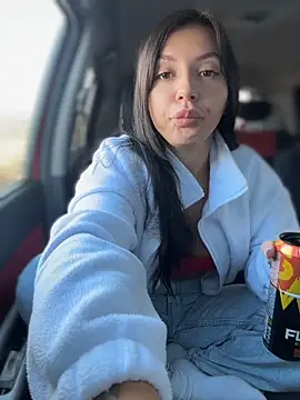 JulliaVegas online show from April 22, 2:18 am