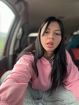 JulliaVegas online show from May 29, 3:01 am