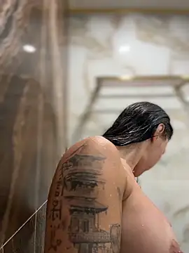 JulliaVegas online show from April 1, 2:02 am