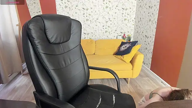 DarkErica online show from April 17, 1:36 pm