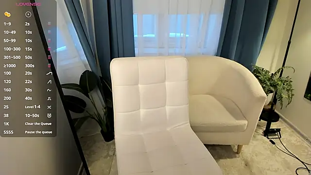 Snapshot of DarkErica chatting on February 27, 1:33 pm DarkErica online show from February 27, 1:33 pm