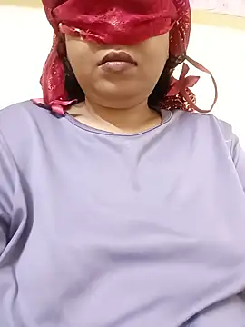 Snapshot of sunita-doll chatting on June 17, 11:09 am sunita-doll online show from June 17, 11:09 am