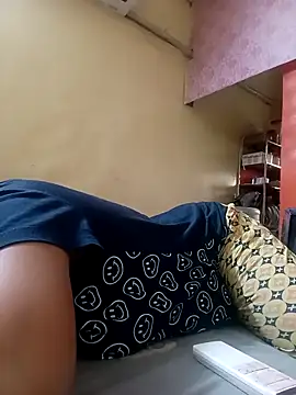 Snapshot of sunita-doll chatting on February 25, 2:01 am sunita-doll online show from February 25, 2:01 am