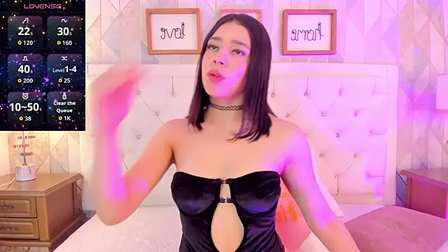 rebeca watsson online show from February 5, 1:18 pm