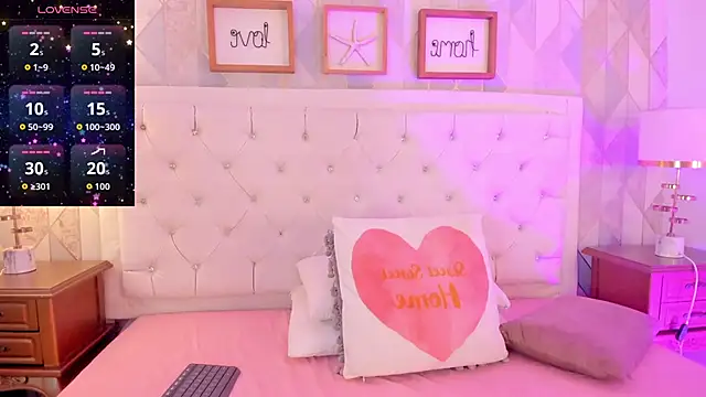 rebeca watsson online show from February 10, 11:20 am