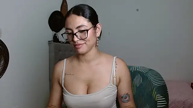 Sexy Lia  online show from March 17, 2:58 am
