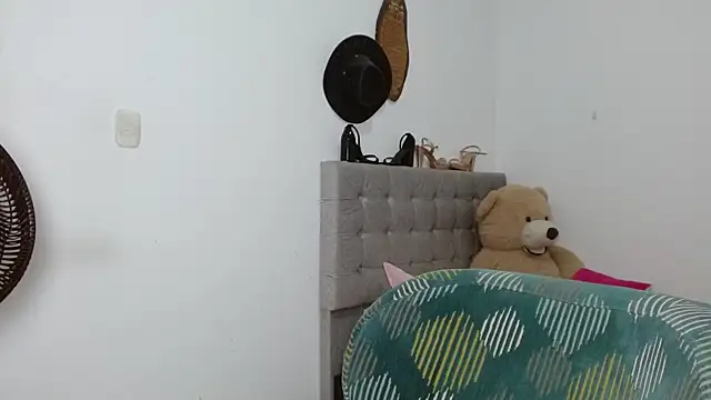 Sexy Lia  online show from May 24, 1:05 am