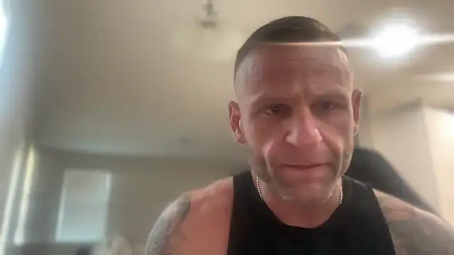 heavyhitta83 online show from December 15, 2:16 pm