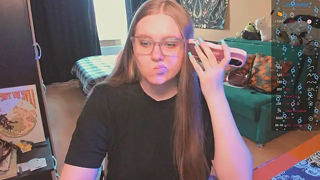 Alice Dreamgirl  online show from March 22, 11:23 am