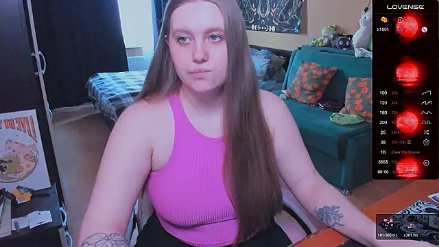 Alice Dreamgirl  online show from March 29, 10:50 am